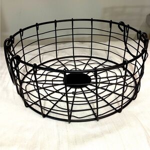 Metal basket/plate holder